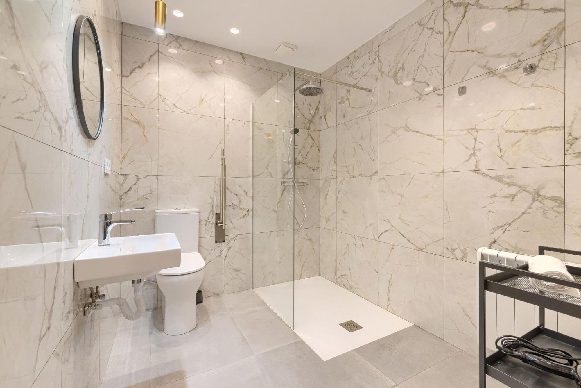 Apartamentos Basarrate Self Check In Bilbao Exteriör bild