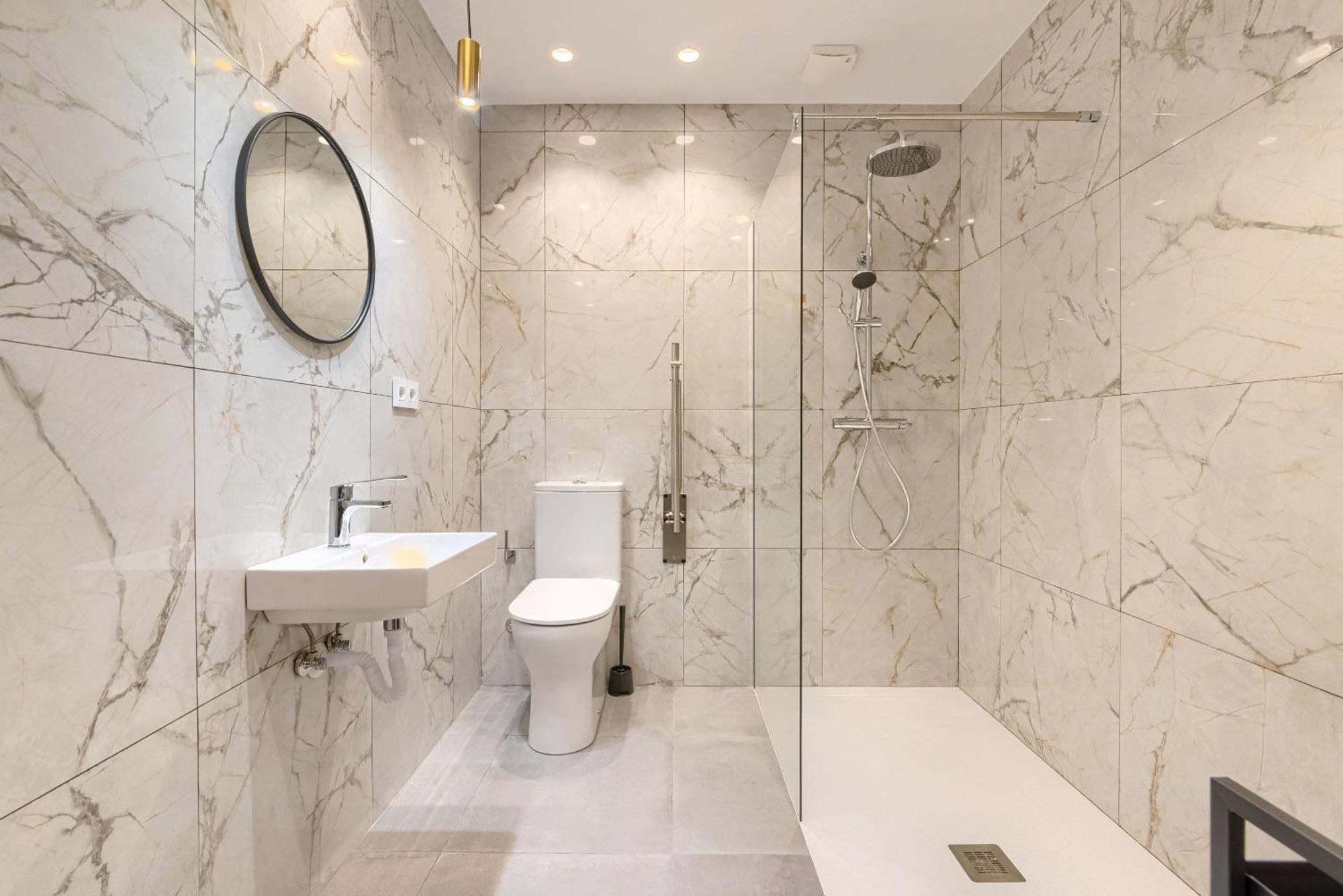 Apartamentos Basarrate Self Check In Bilbao Exteriör bild